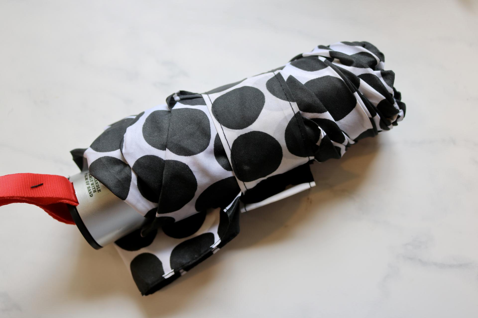 What's In My Work Bag: Longchamp Le Pliage | Katie Actually